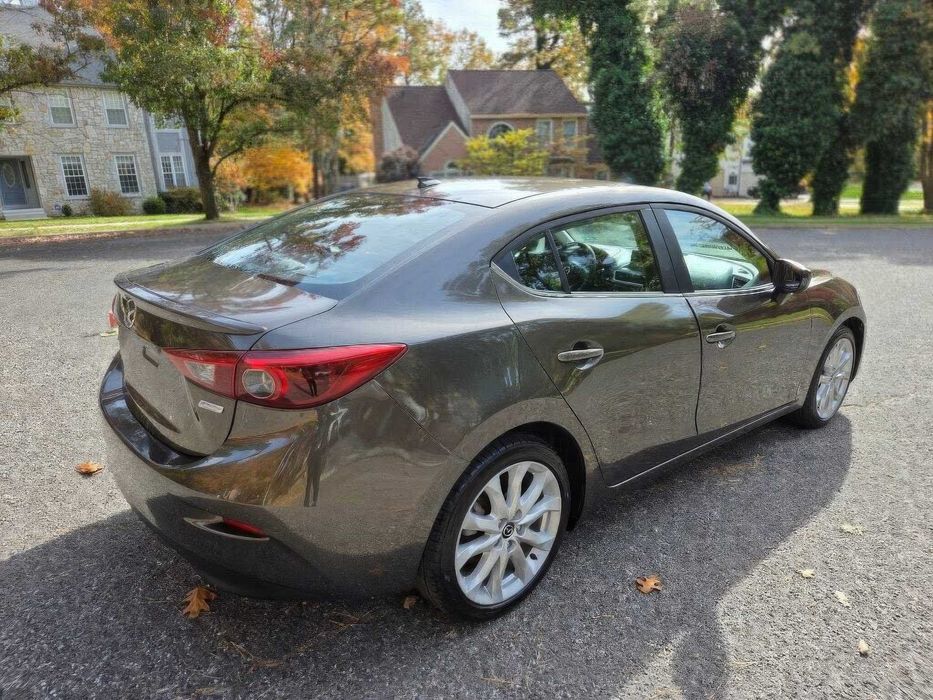 Mazda 3 s Touring      2014