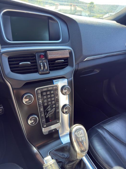 Volvo V40 D2 R-Design 1.6 Diesel full extras