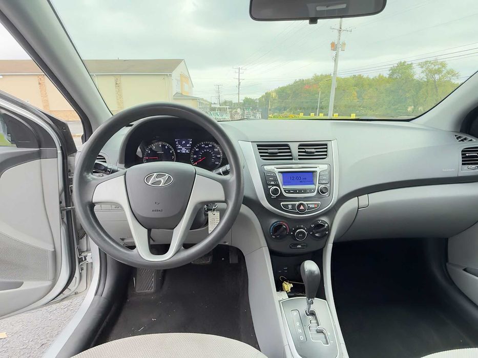Hyundai Accent      2015