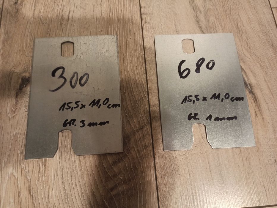 Podkładka poziomująca do słupa MECALUX M101 ocynk grubość 1 i 3 mm