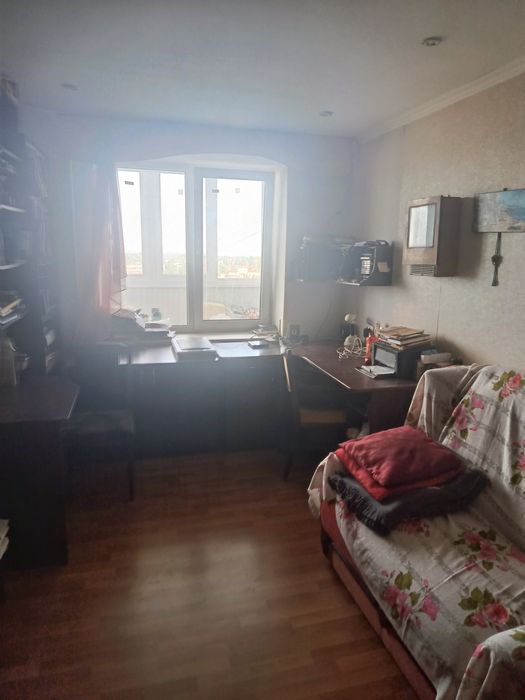 Продаю 3к/кв- студия пр.Мира 14/15 79/46/11  43000$