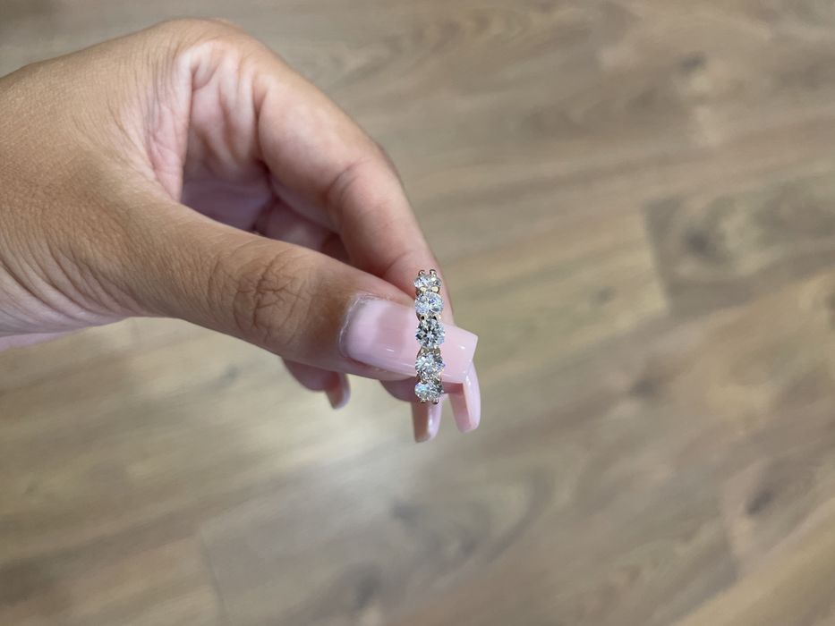 Полудорожка с муасанитами 1.50ct золото 585 GRA.