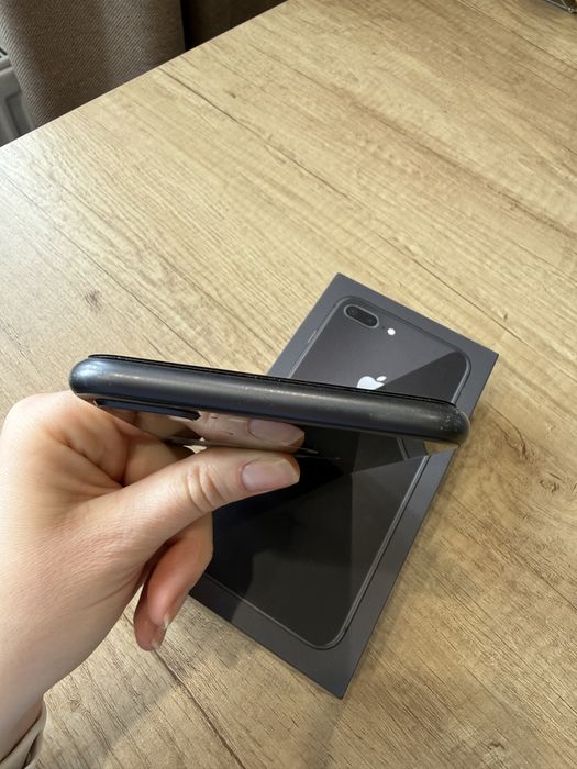 iPhone 8+ 256 GB Space Gray