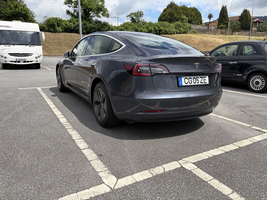 Tesla Model 3 SR+ 325cv