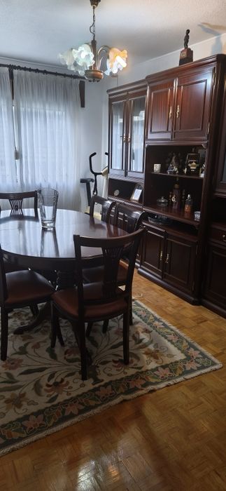 Mobilia de sala de jantar completa