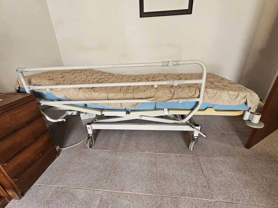 Cama eletrica hospitalar