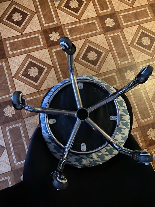 Продам ницький стілець