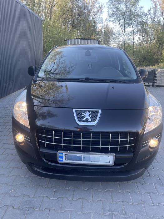 Peugeot 3008 /2010року/2.0дизель/