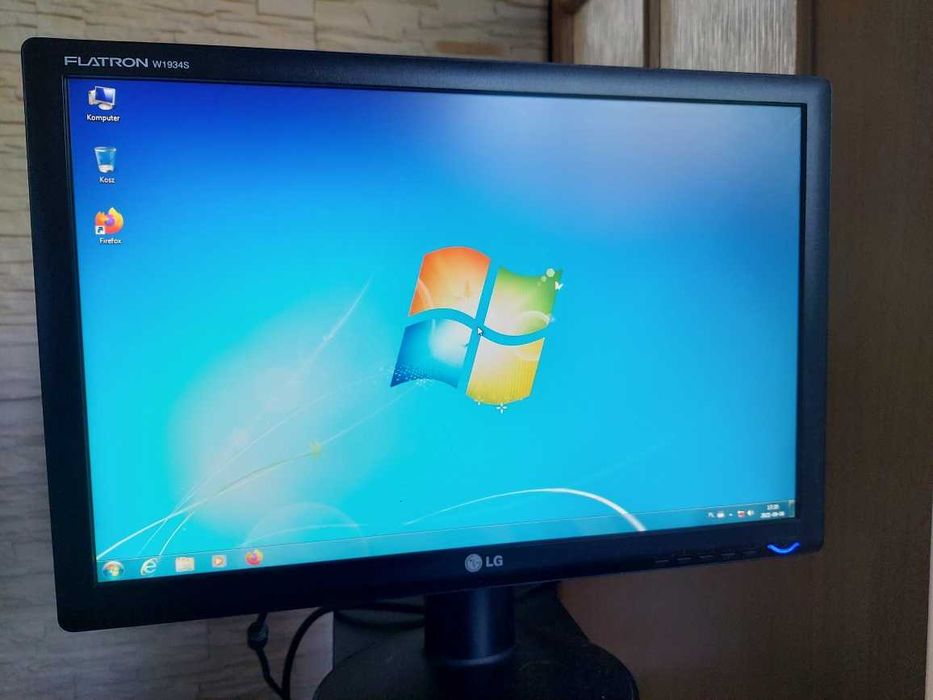 Komputer stacjonarny - cały zestaw