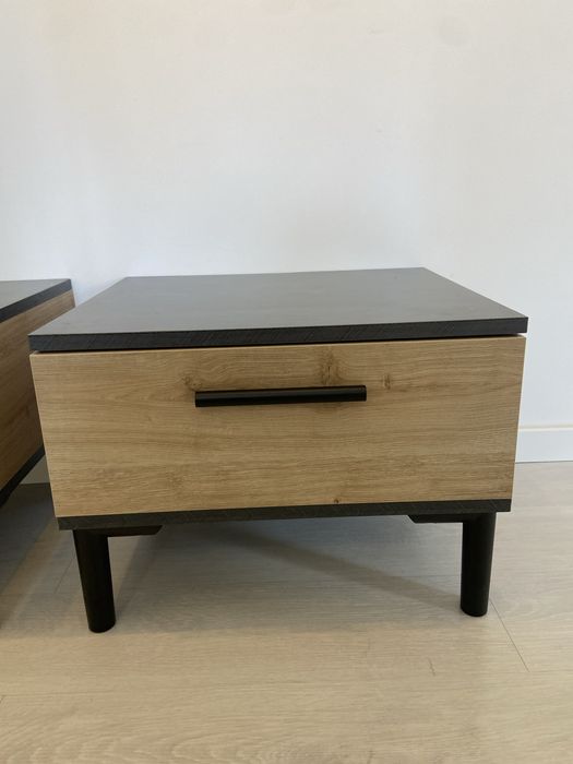 Mesas de cabeceira + cômoda Negociável