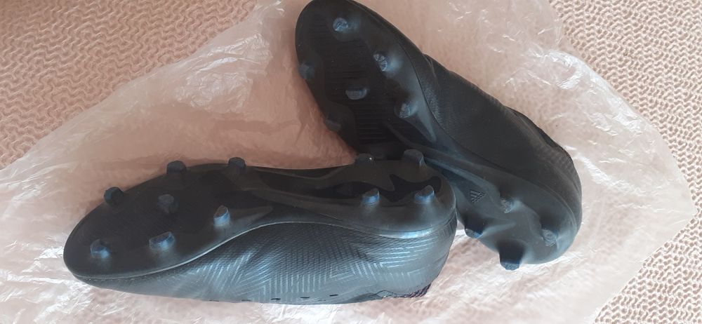 Chuteiras ADIDAS-NOVAS