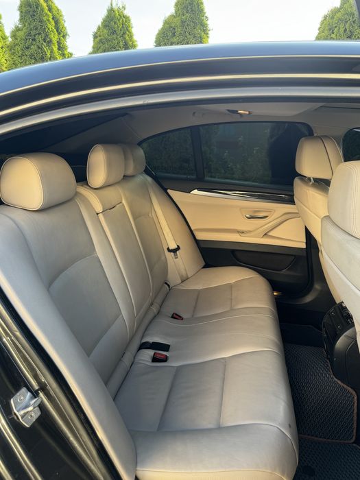 Продам BMW F10 528i в ідеальному стані
