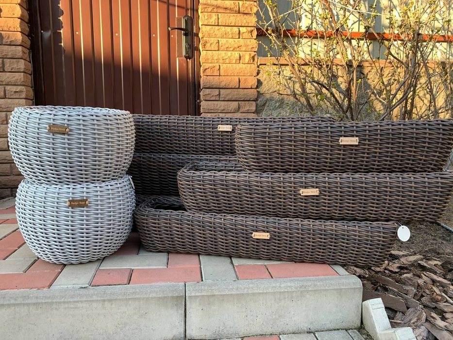 Кашпо з ротангу ( горщик для квітів)