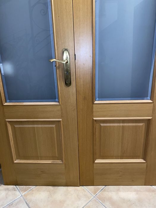 Portas madeira e vidro