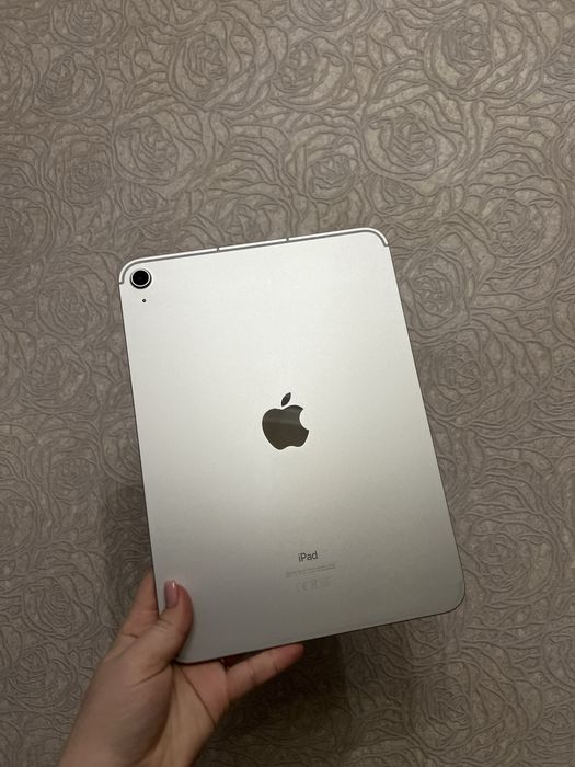 Продаю iPad (10th Generation) Wi-Fi + Cellular, 256 ГБ.