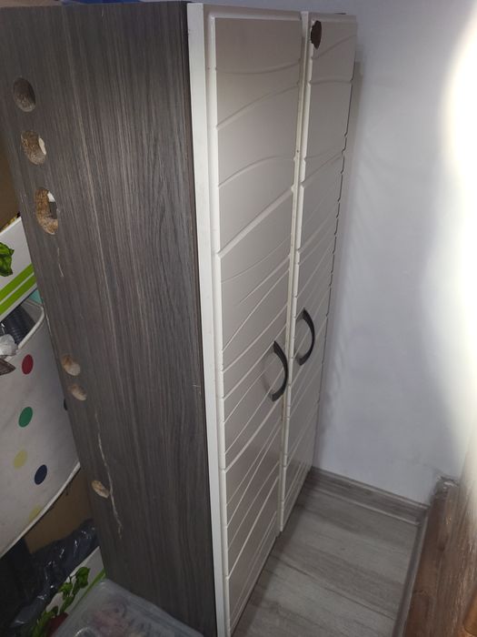 Oddam szafkę pod co2 i filtry dwa