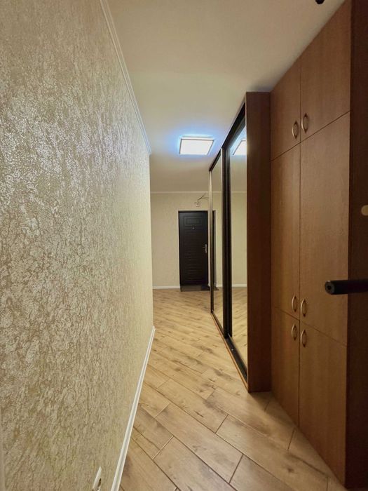 Двокімнатна квартира з ремонтом 63м2, новий будинок, р-н Літака v714