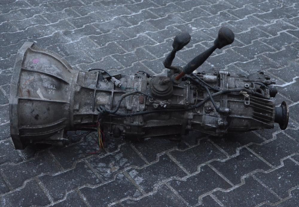 Skrzynia Biegów ISUZU Trooper OPEL Monterey 3.0 Turbo