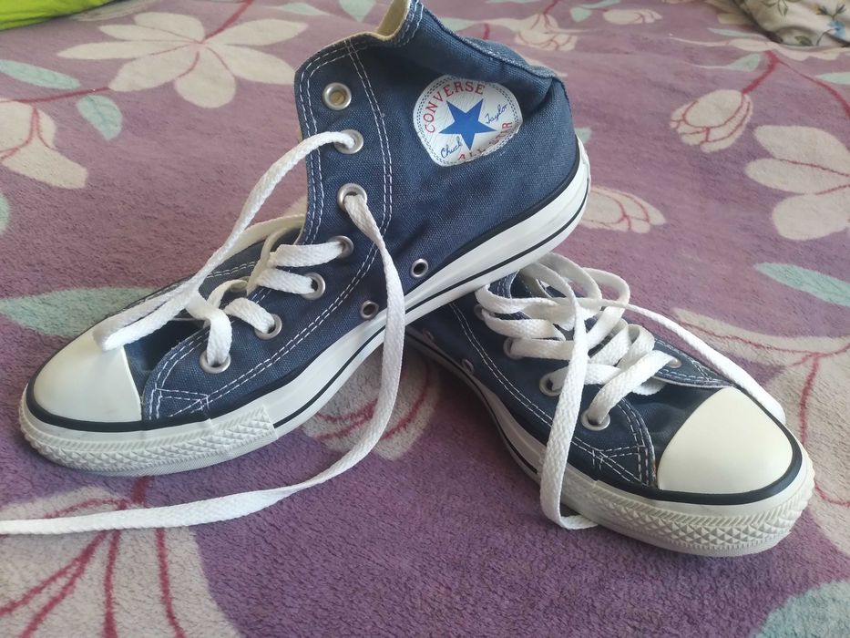 Продам нові кеди