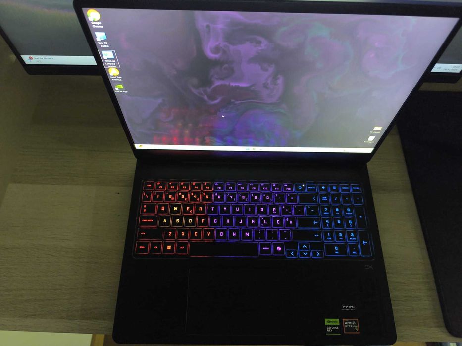 VENDO PORTATIL NOVO HP OMEN Gaming Ryzen AI 7 | 32GB | 144Hz