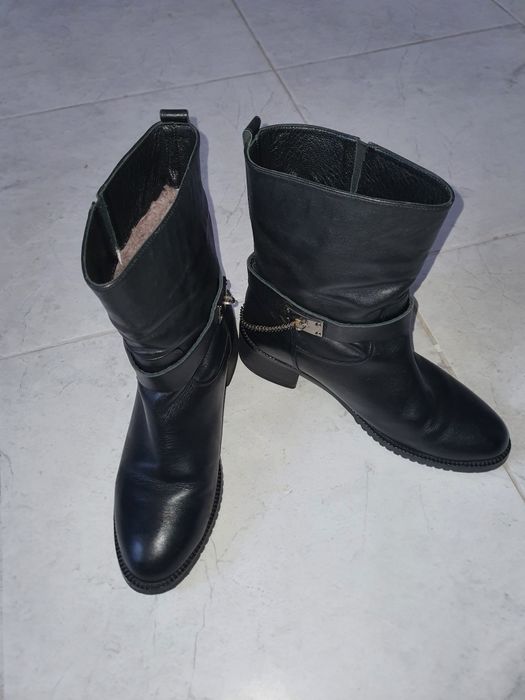 Продам зимові черевики 38р