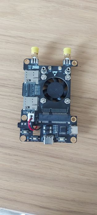 Profesjonalny zestaw - Raspberry Pi 4B 4GB – kompletny zestaw z modemem 4G LTE Quectel EC25-E i akcesoriami