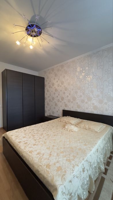 Продаж 3к . Виставка.  ( рауш) . 86000у.о