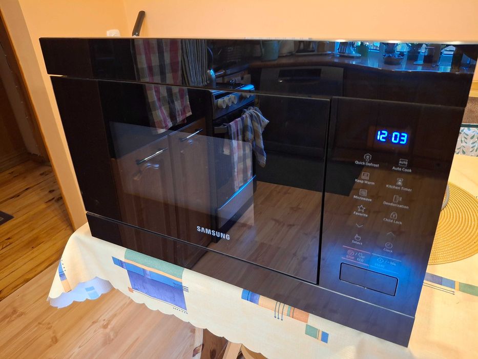 Mirofalówka Samsung do zabudowy