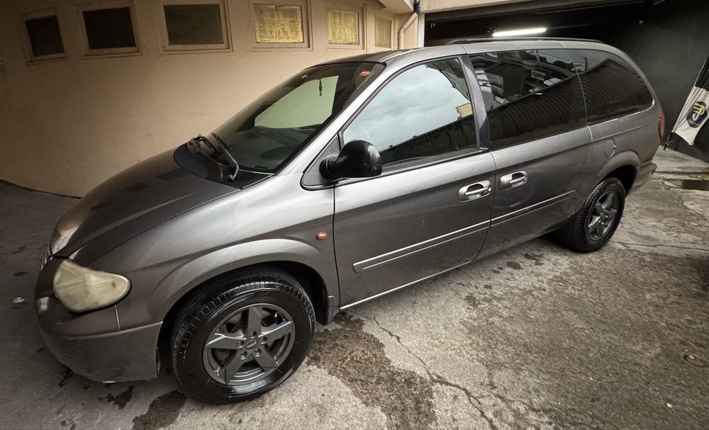 Chrysler Grand Voyager 2.8 CRD ATX SE 150cv - 7 lug- cxauto - Nacional