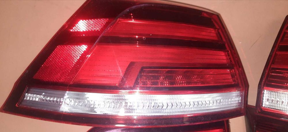 Продам задние фонари для Volkswagen Golf 7 Alltrack