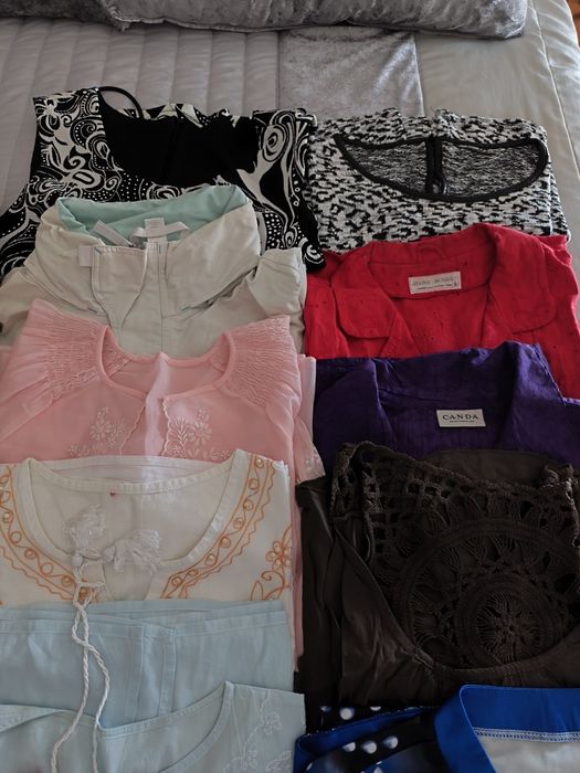 Roupa diversa de senhora