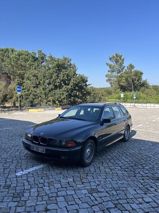 BMW 523i Touring E39 - Manual