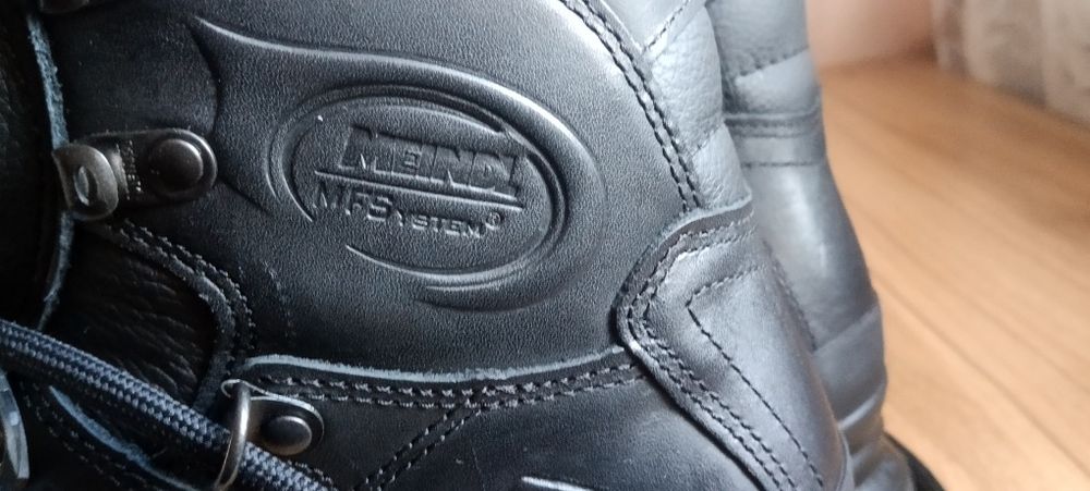 Продаю німецькі берци Meindl нові