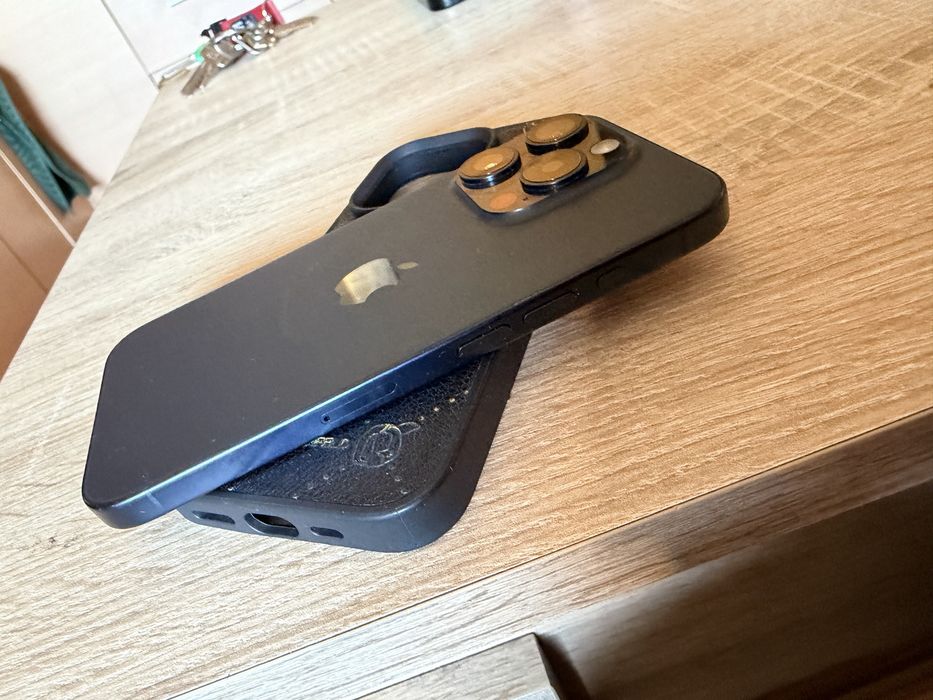 Apple iPhone 15 Pro 256 gb bardzo ladny