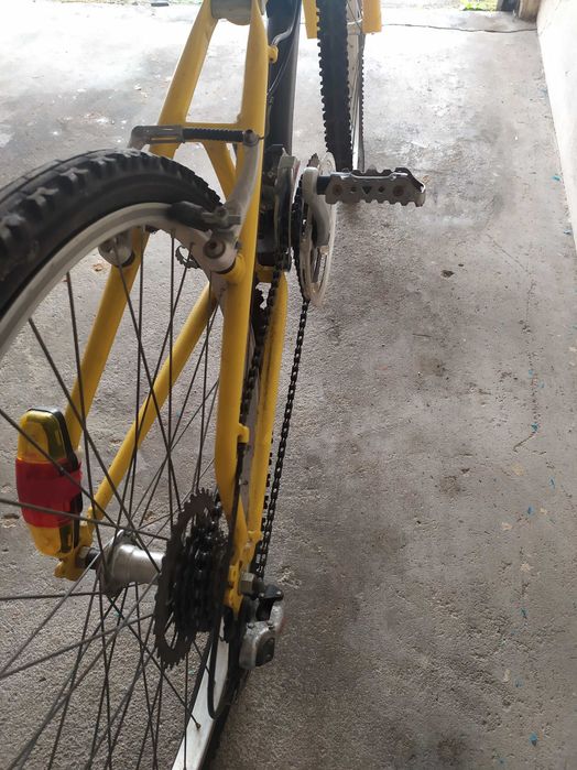 Bicicleta com poucos km