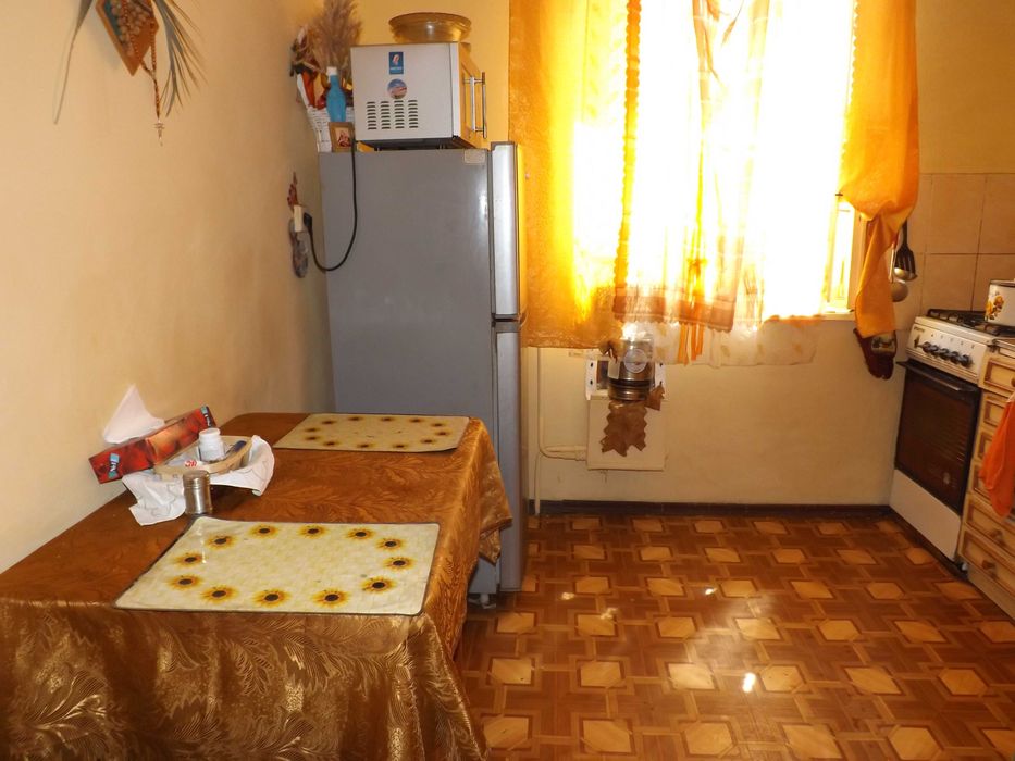 Здається кімната. Метро Харьківська, Вирлиця.