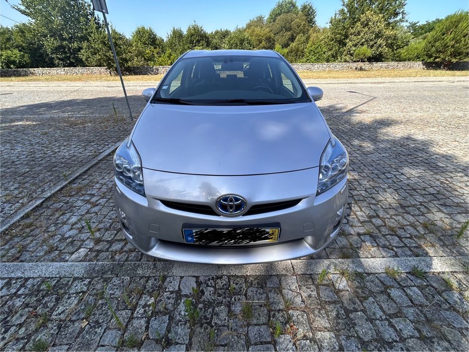 Toyota Prius 1.8 PREMIUM + GPS