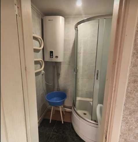 +Продам 1 ком. квартиру Нижнеднепровская 17000 дол.