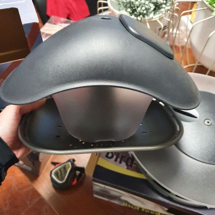 Годівничка для птахів