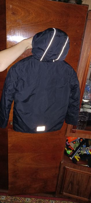 Зимняя , теплая куртка на  мальчика