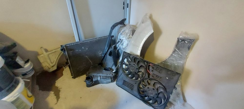 Pas przedni Audi Q7 4L 3.6l