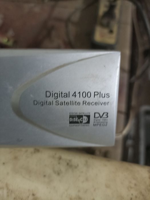 Супутниковий тюнер Digital 4100 Plus (робочий, без пульта)