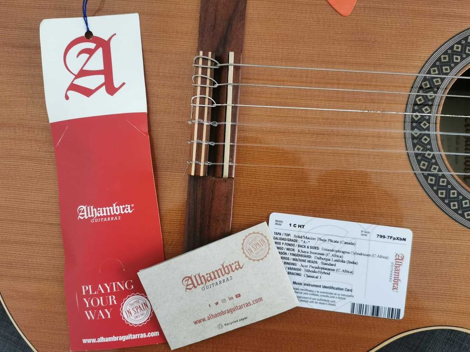 Guitarra Clássica Alhambra 1 C HT Original + Capa Macia + Suporte Madeira