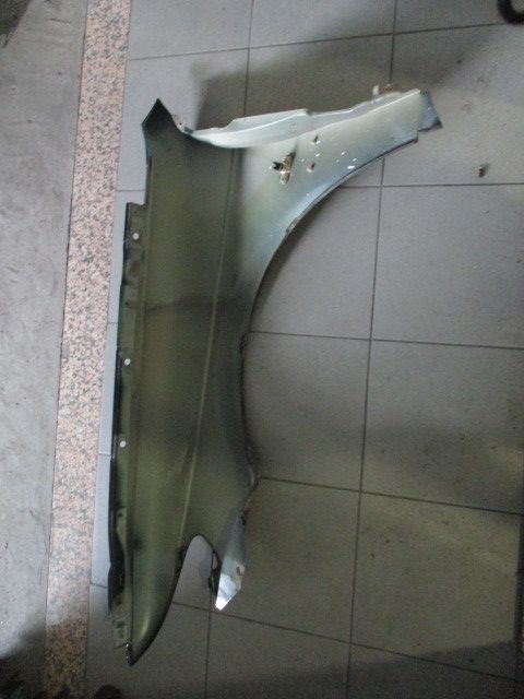 Guarda-lamas direito SAAB 9-3 Hatch (YS3D)