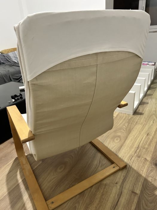 Cadeira Poltrona - IKEA -  Relax em Madeira com Almofada