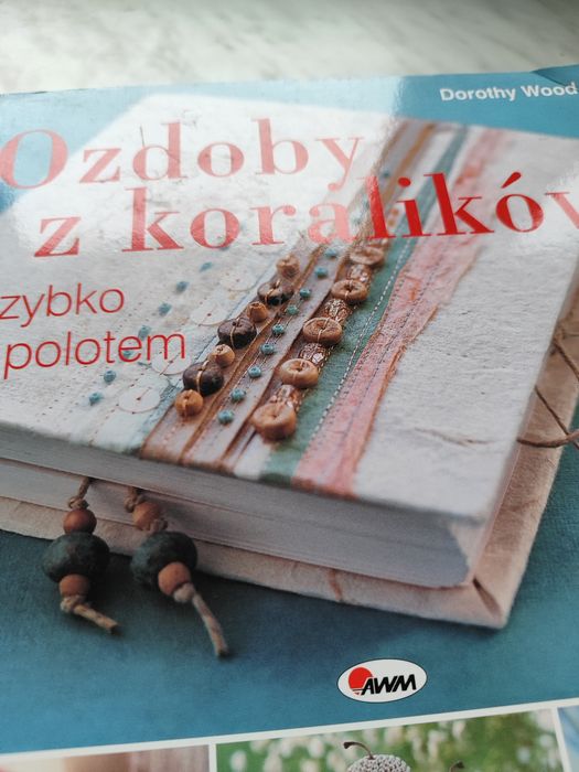 Książka o tworzeniu biżuterii