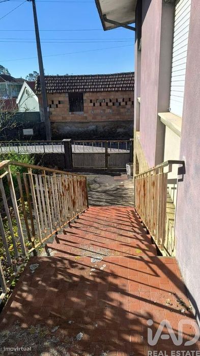 Moradia isolada T3 em São Martinho da Gândara de 255 m2