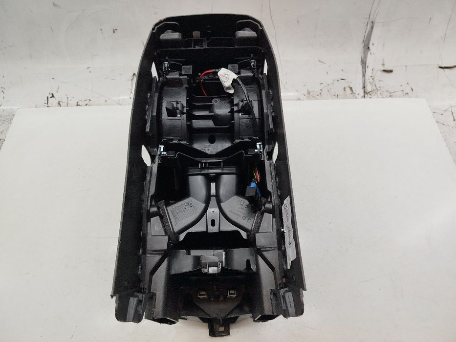 Consola Central - PEUGEOT 5008 II | 16 -