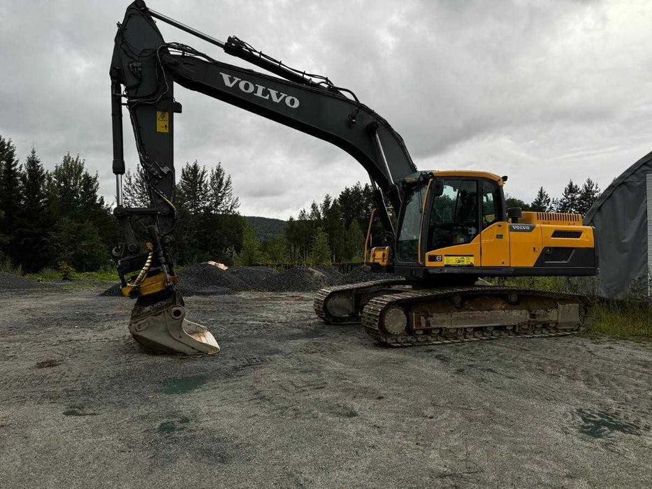 Koparka gąsienicowa VOLVO EC 250 D L