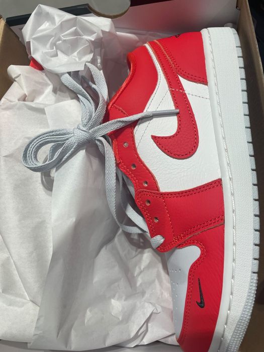 Nike Air Jordan 1 Low SE Chile Red